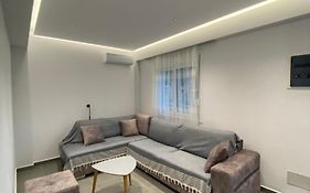 Seana Villa